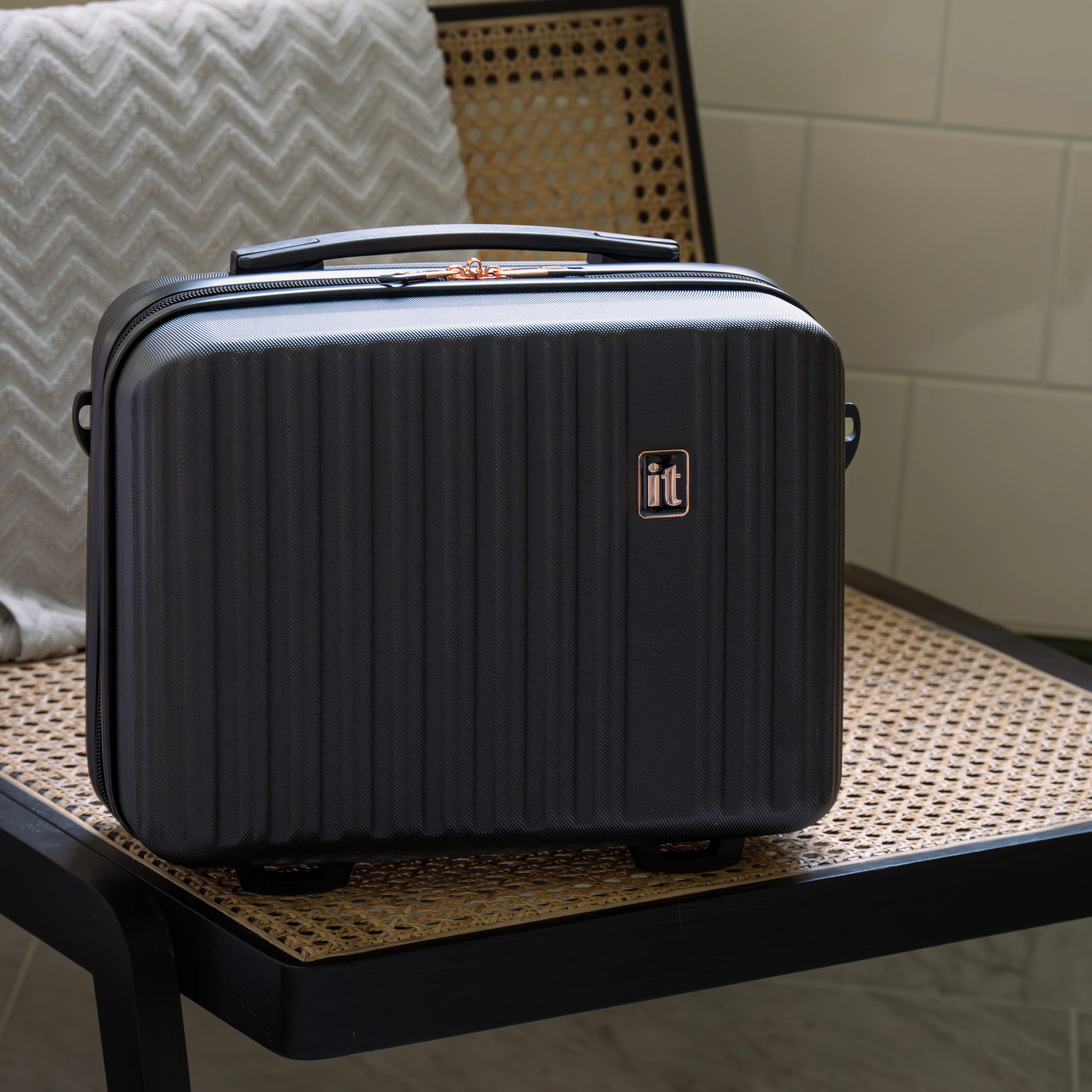 Luxuriant - Vanity Case (Black) - Image 5